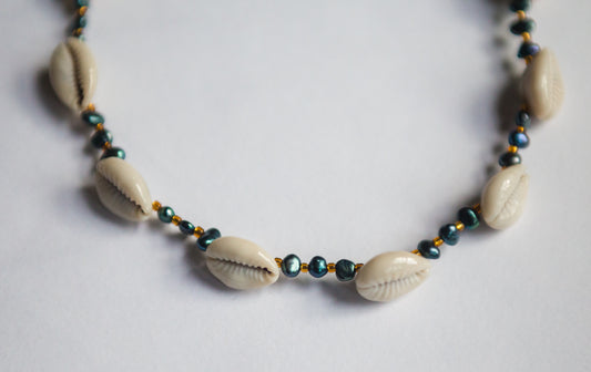 Collier chocker cauri