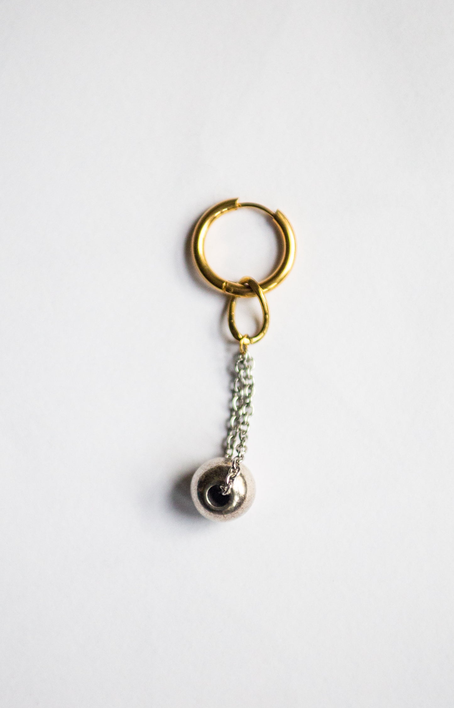 Mono boucle wrecking ball